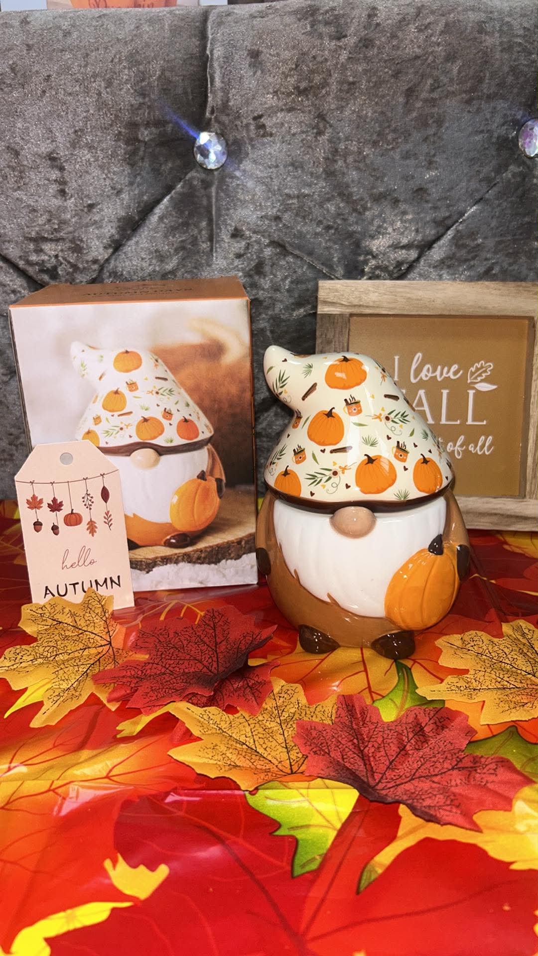 Autumn gonk tealight burner with one free wax tub