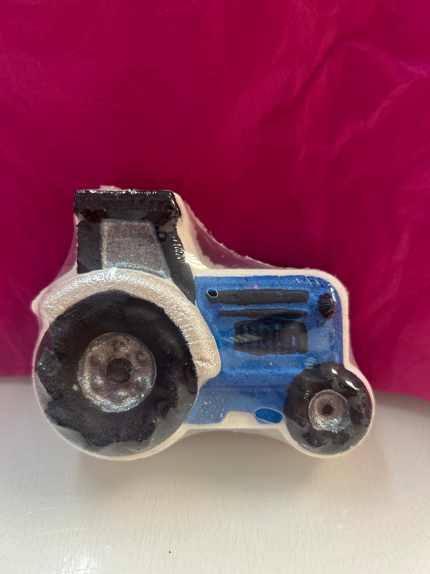 Tractor bath bomb
