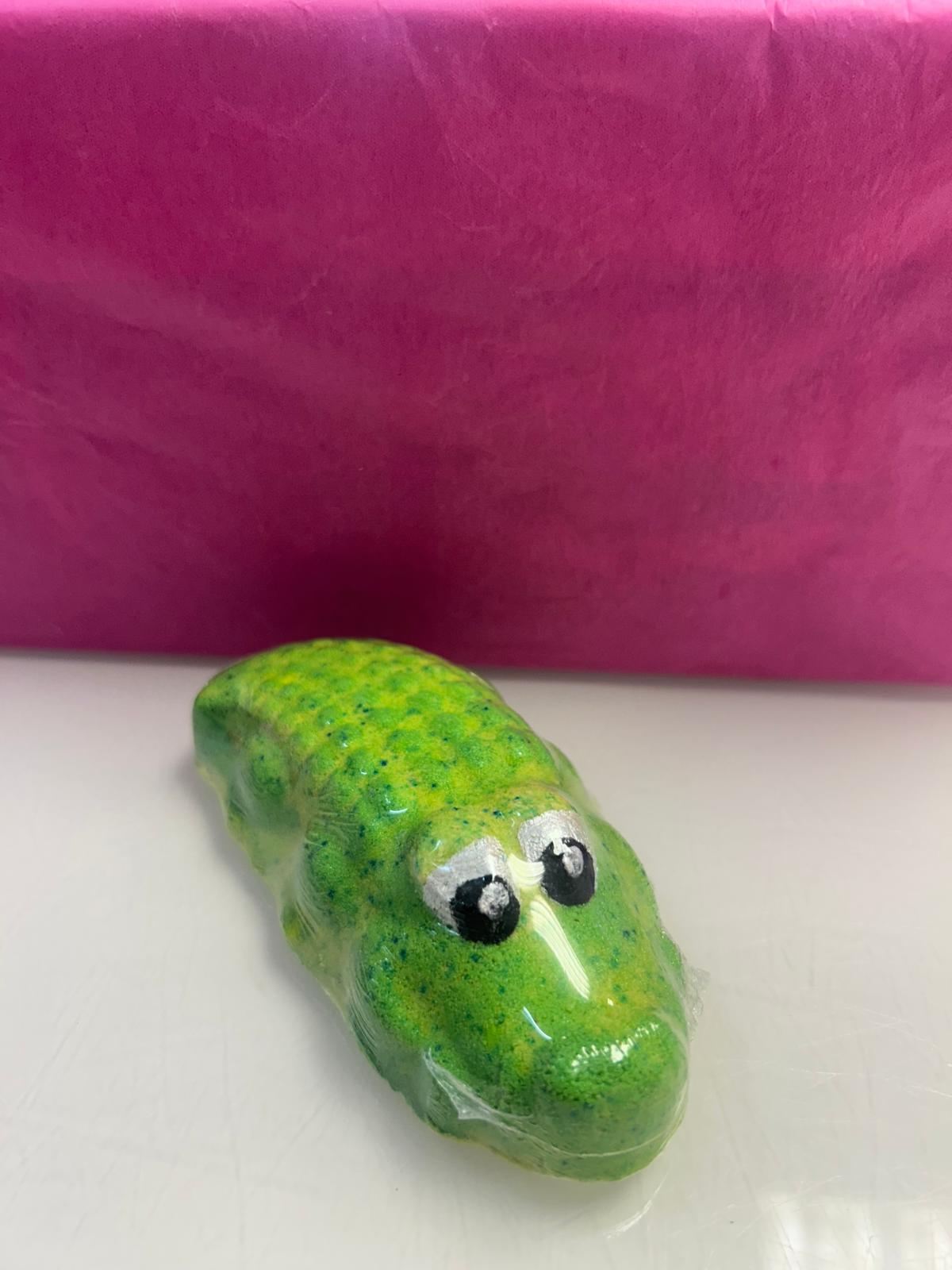 Crocodile bath bomb