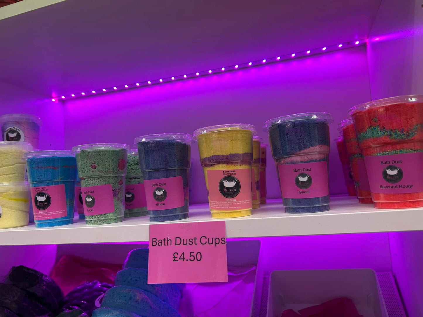 Bath dust