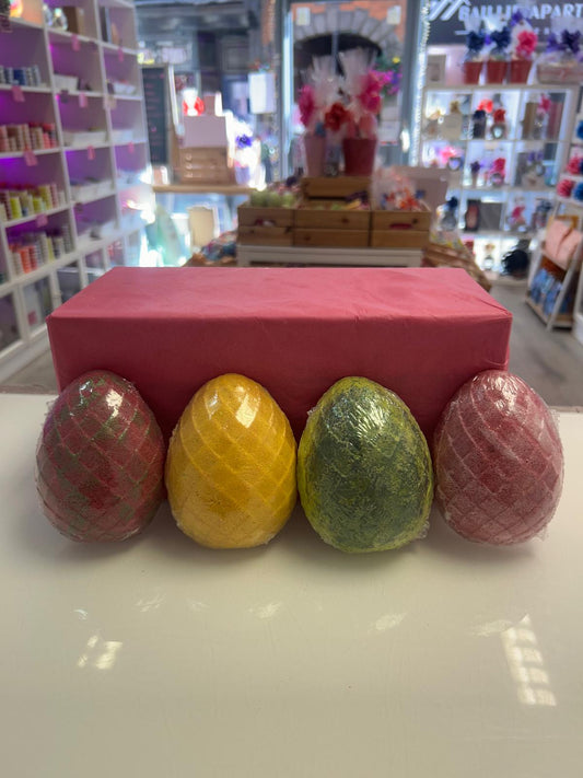 Hidden surprise toy bath bombs