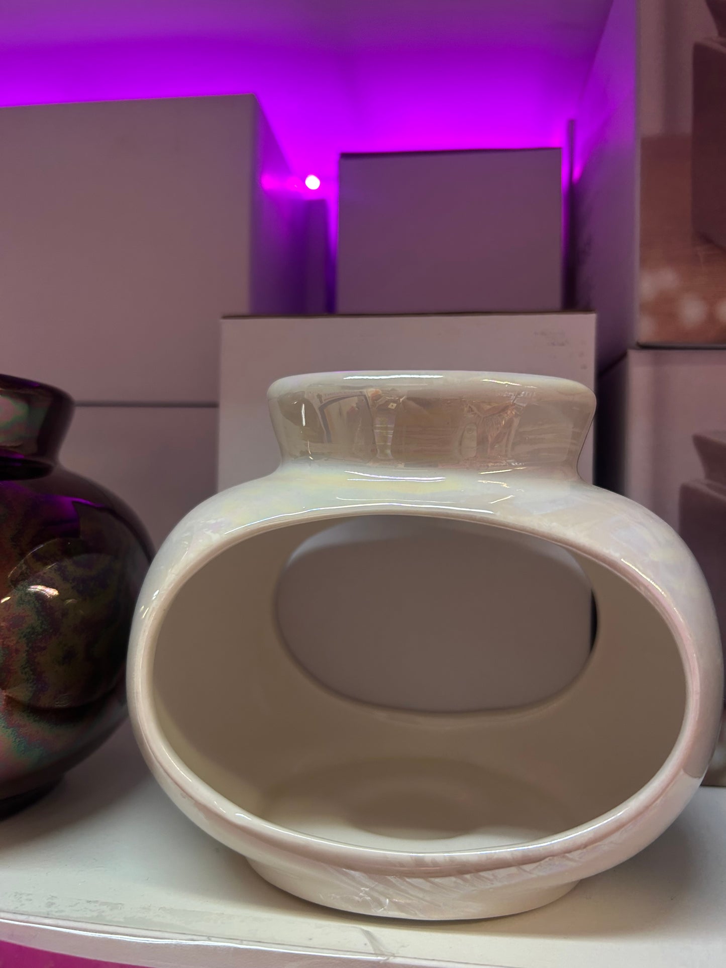 Pearl oval tealight burner with one free wax tub