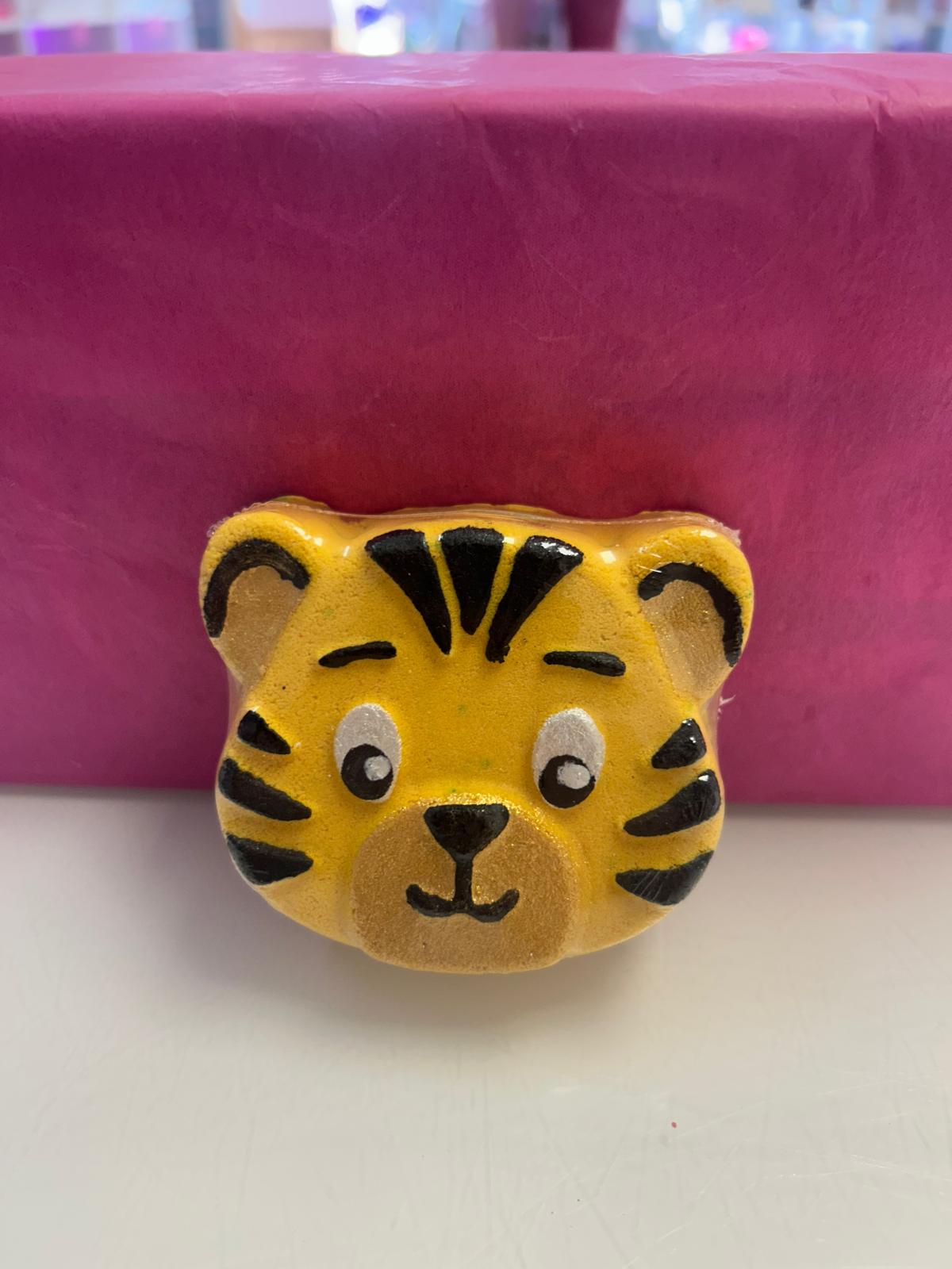 Tiger bath bomb