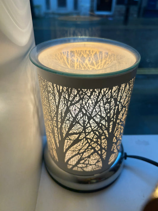 White tree electric burner with three free wax tubs