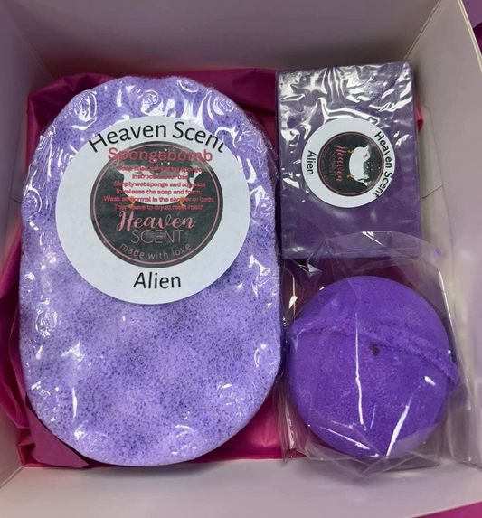 Alien inspired gift box